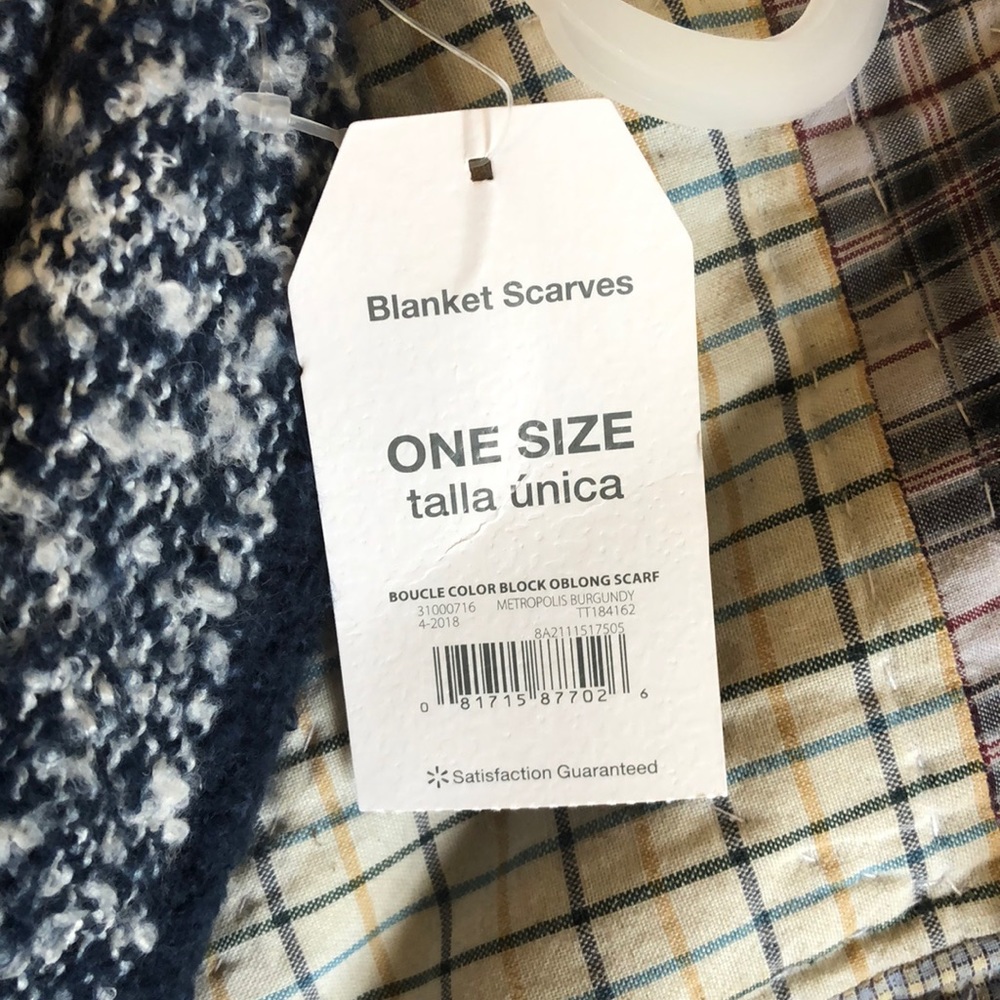 Scarf - Picture 3 of 5